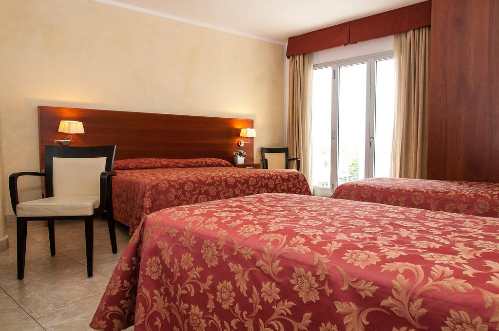 Hotel Demar Olbia Eksteriør billede