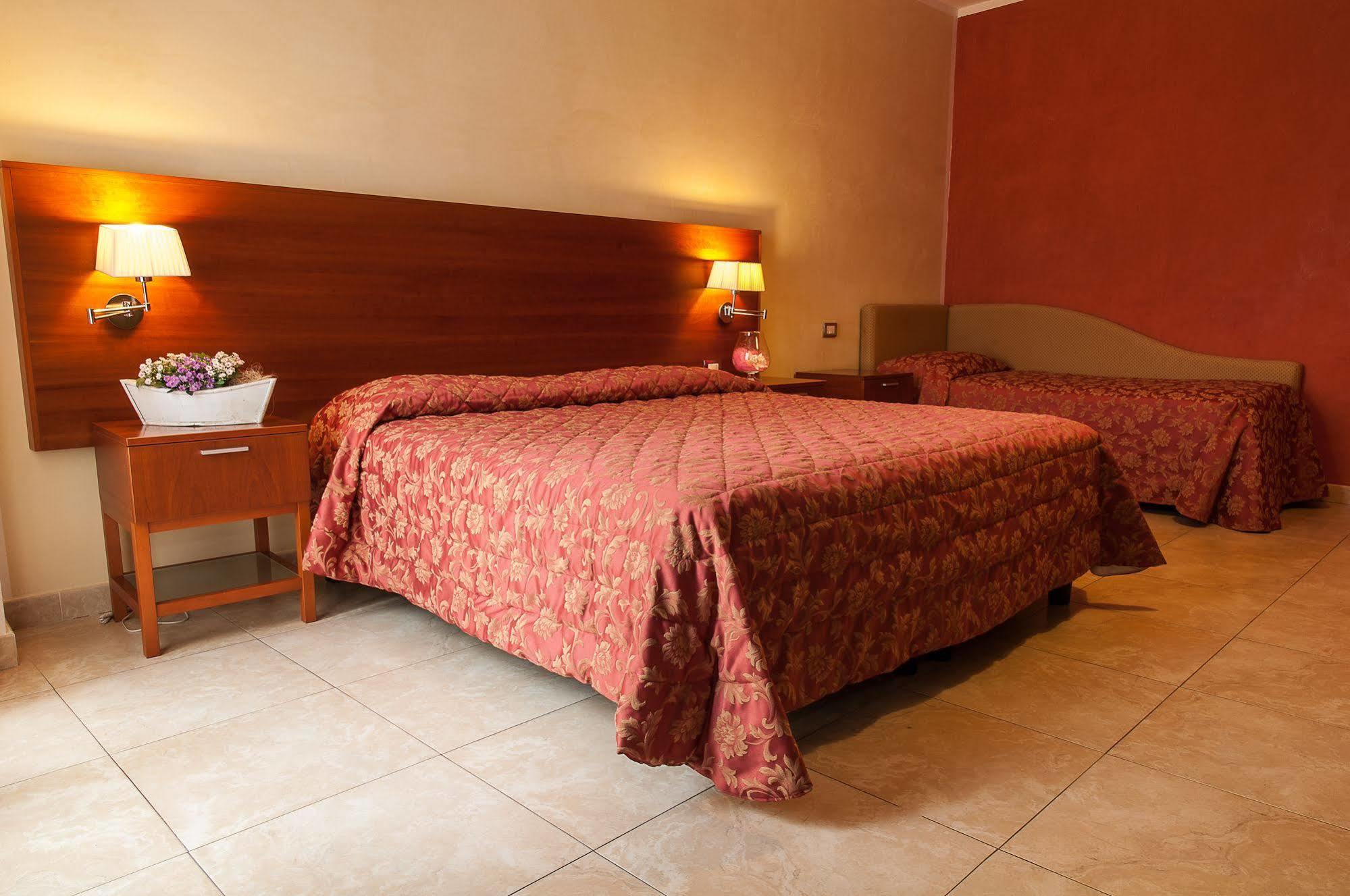 Hotel Demar Olbia Eksteriør billede
