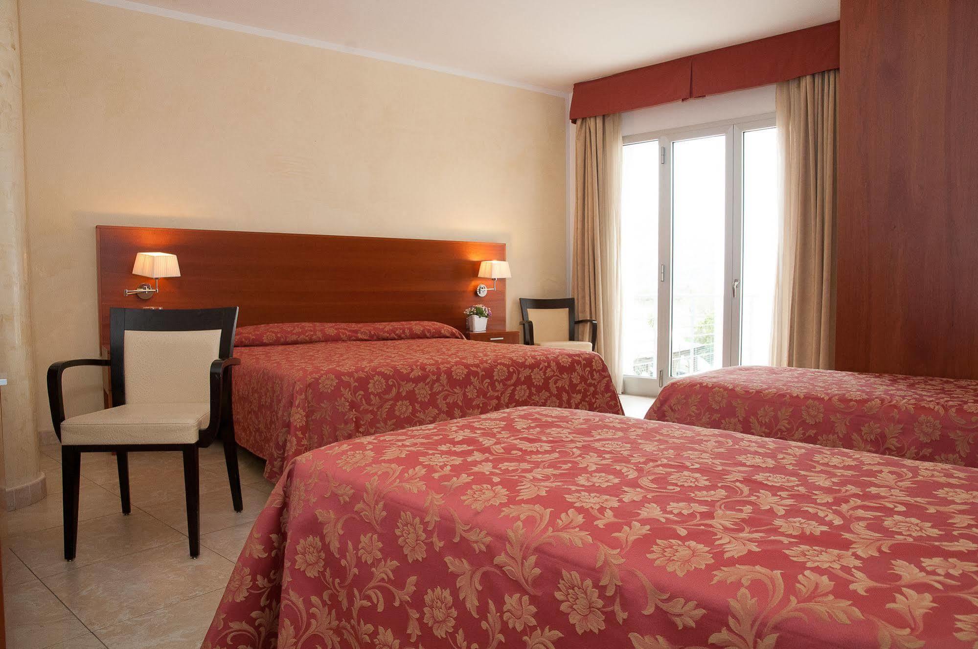 Hotel Demar Olbia Eksteriør billede
